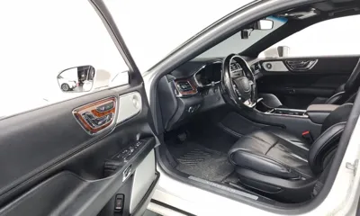 Lincoln Continental 2018, 132132 км, за 9321.26 USD - фото 10