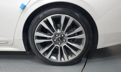 Lincoln Continental 2018, 132132 км, за 9321.26 USD - фото 21