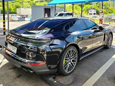 Porsche Panamera 2025, 10000 км, за 113954.5 USD