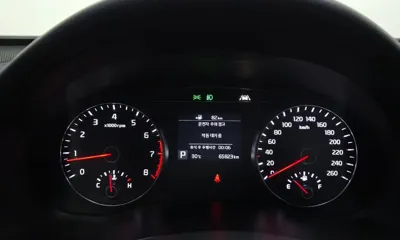Kia K7 2018, 65823 км, за 9124.33 USD - фото 8