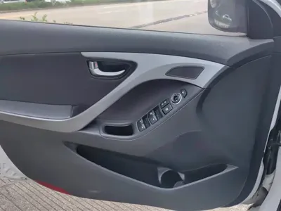Hyundai Elantra Langdong 2016, 50000 км, за 3340.14 USD - фото 7