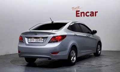 Hyundai Accent 2012, 113121 км, за 2539.56 USD