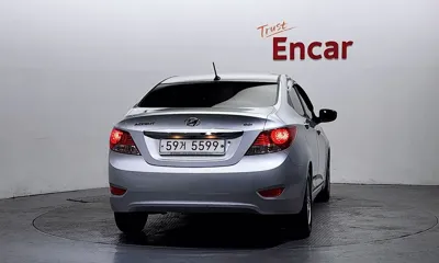 Hyundai Accent 2012, 113121 км, за 2539.56 USD