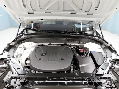 Volvo XC60 2026, 1602 км, за 41683.08 USD - фото 6
