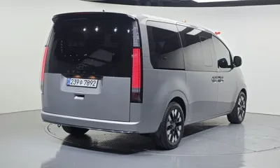 Hyundai Staria 2025, 5844 км, за 21662.07 USD