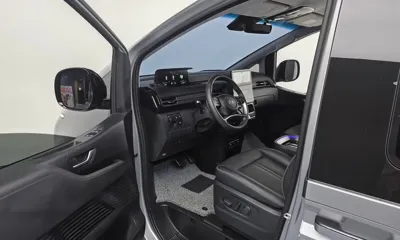 Hyundai Staria 2025, 5844 км, за 21498.38 USD - фото 10