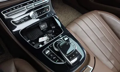 Mercedes-Benz E-Class 2019, 67344 км, за 18688.54 USD - фото 9