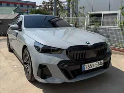 BMW 5-Series · 2026 год