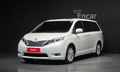 Toyota Sienna · 2017 год