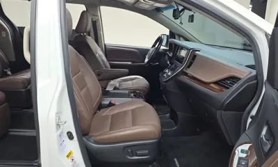 Toyota Sienna 2017, 113490 км, за 11815.68 USD - фото 11