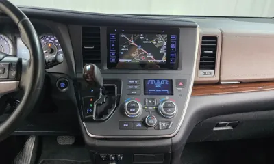 Toyota Sienna 2017, 113490 км, за 11815.68 USD - фото 14