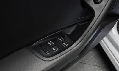 Audi A6 2016, 173716 км, за 9846.4 USD - фото 17