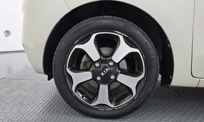 Kia Ray 2013, 82865 км, за 4493.06 USD