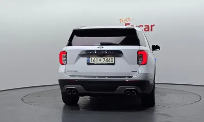 Ford Explorer 2021, 95776 км, за 19177.01 USD - фото 4