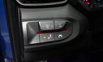 Hyundai Veloster 2018, 41335 км, за 9124.33 USD - фото 19