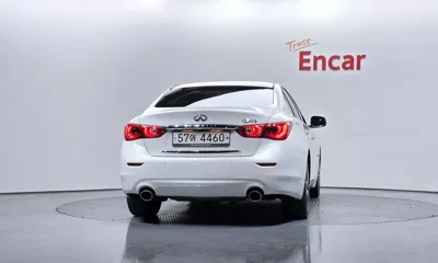 Infiniti Q50 2016, 134576 км, за 6541.13 USD