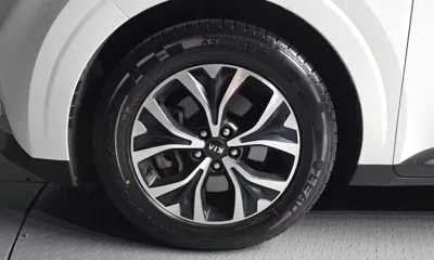Kia Canival 2021, 128121 км, за 11311.18 USD