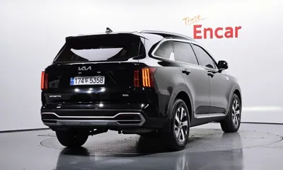 Kia Sorento 2023, 24699 км, за 20323.6 USD