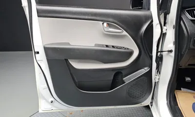 Kia Ray 2022, 105875 км, за 4225.44 USD - фото 24