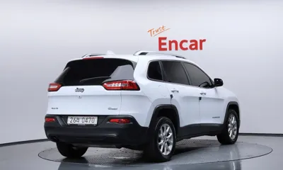 Jeep Cherokee 2016, 143212 км, за 4335.26 USD