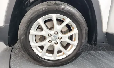 Jeep Cherokee 2016, 143212 км, за 4335.26 USD