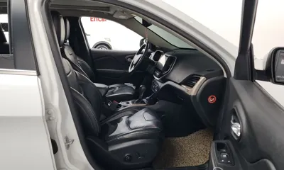 Jeep Cherokee 2016, 143212 км, за 4335.26 USD - фото 11
