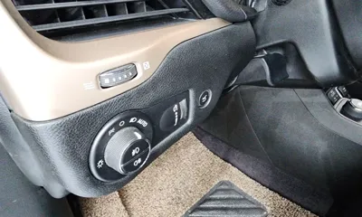 Jeep Cherokee 2016, 143212 км, за 4335.26 USD - фото 18