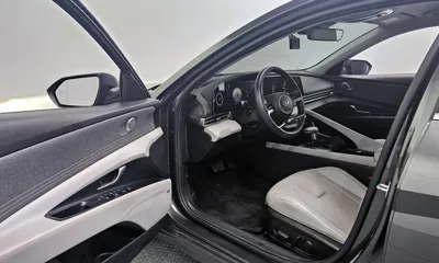 Hyundai Avante 2021, 78012 км, за 11254.24 USD - фото 10