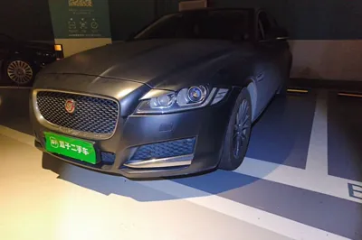 Jaguar XF · 2016 год