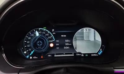 Genesis GV70 2023, 32462 км, за 32711.5 USD - фото 8