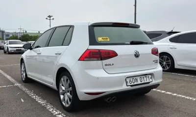 Volkswagen Golf 2016, 119617 км, за 8458.68 USD
