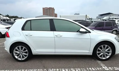 Volkswagen Golf 2016, 119617 км, за 8458.68 USD - фото 12