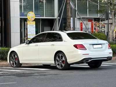 Mercedes-Benz E-Class 2016, 100000 км, за 19687.67 USD