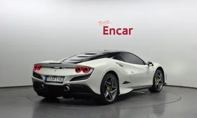 Ferrari F8 2021, 9624 км, за 213338.59 USD