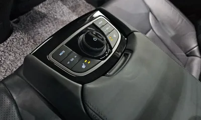 Hyundai Grandeur 2014, 153208 км, за 3931.99 USD - фото 20
