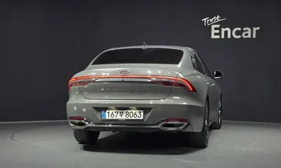 Hyundai Grandeur 2022, 117815 км, за 12209.53 USD