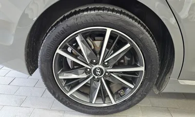 Hyundai Grandeur 2022, 117815 км, за 12209.53 USD