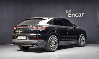 Porsche Cayenne 2023, 36998 км, за 71661.28 USD