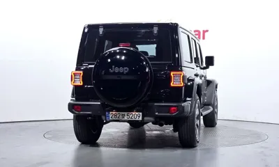 Jeep Wrangler 2021, 63294 км, за 24004.7 USD