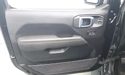 Jeep Wrangler 2021, 63294 км, за 24004.7 USD - фото 24