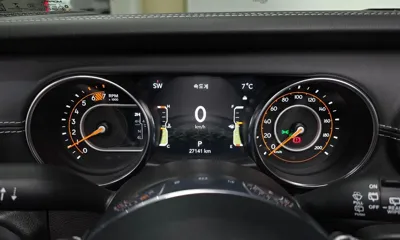 Jeep Wrangler 2023, 27141 км, за 33959.52 USD - фото 8