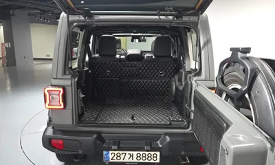 Jeep Wrangler 2023, 27141 км, за 33959.52 USD - фото 20