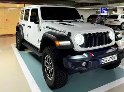 Jeep Wrangler 2024, 19000 км, за 44854.69 USD