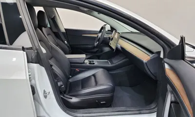 Tesla Model 3 2022, 109900 км, за 18501.64 USD - фото 26