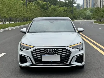 Audi A3 2022, 14000 км, за 22777.66 USD