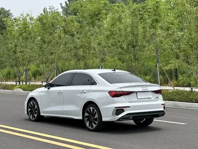 Audi A3 2022, 14000 км, за 22777.66 USD - фото 13