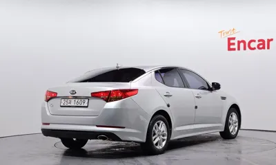 Kia K5 2013, 131912 км, за 2781.45 USD