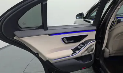 Mercedes-Benz S-Class 2021, 51470 км, за 49446.28 USD - фото 25