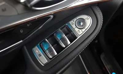 Mercedes-Benz EQC 2020, 59629 км, за 23922.5 USD - фото 28