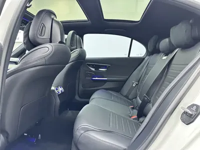 Mercedes-Benz C-Class 2024, 35500 км, за 30249.62 USD - фото 11
